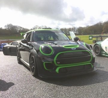Testing at brands hatch on the GP circuit with Neil Newstead in his F56 JCW!