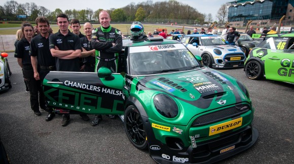 Neil Newstead disappointing outing at Brands Hatch GP